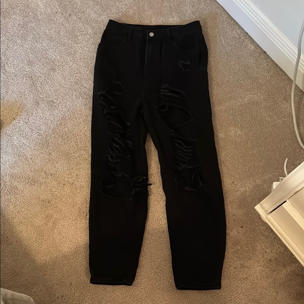 SHEIN Black Distressed Straight Leg Jeans